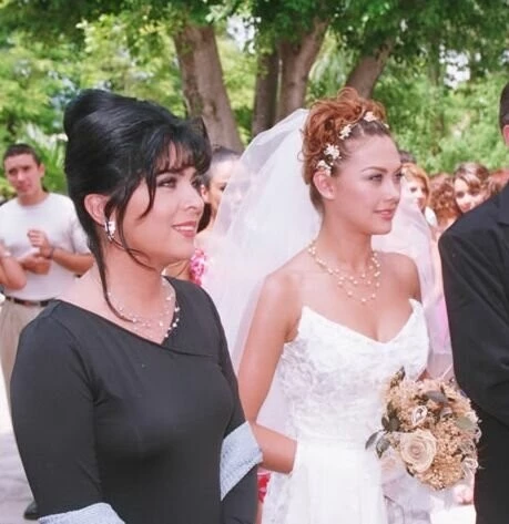 Обними меня крепче (2000) через торрент скачать Обними меня крепче (2000) сериал через торрент скачать