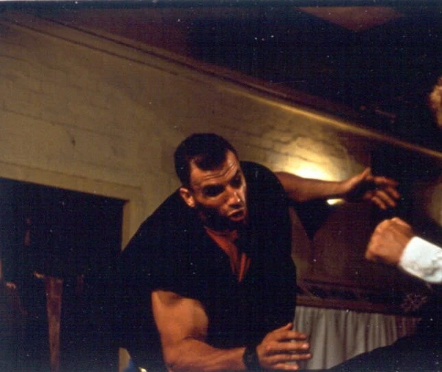 Под прицелом (1995) через торрент скачать Под прицелом (1995) фильм через торрент скачать