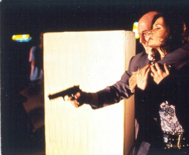 Под прицелом (1995) в хорошем качестве через торрент Под прицелом (1995) фильм в хорошем качестве через торрент