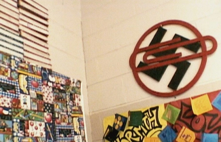 Скрепки (2004) через торрент бесплатно Скрепки (2004) фильм через торрент бесплатно