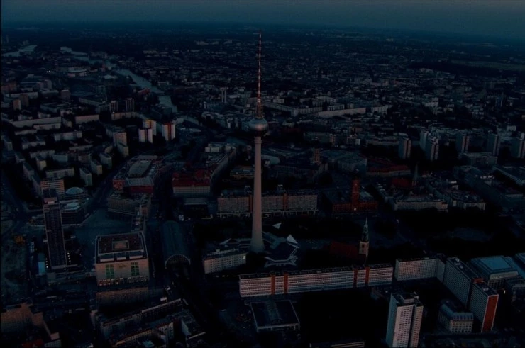 Берлин, город в Германии (2001) в хорошем качестве через торрент Берлин, город в Германии (2001) фильм в хорошем качестве через торрент