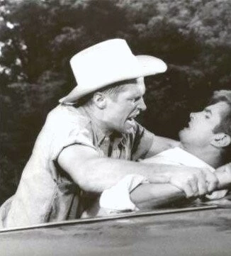 Домой с холма (1960) через торрент бесплатно Домой с холма (1960) фильм через торрент бесплатно