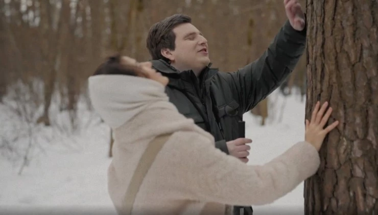 Глядя в себя (2023) через торрент скачать Глядя в себя (2023) фильм через торрент скачать