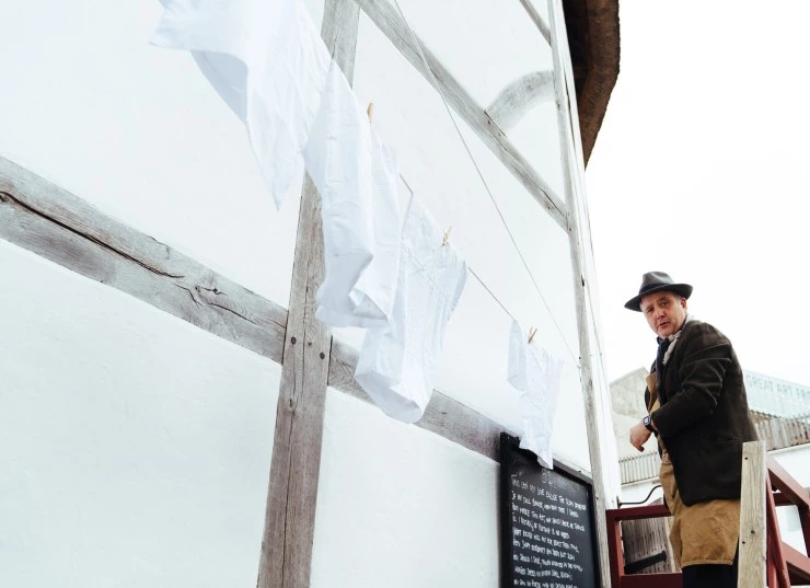 Globe: Виндзорские насмешницы (2019) в хорошем качестве через торрент Globe: Виндзорские насмешницы (2019) фильм в хорошем качестве через торрент