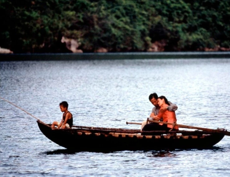 Вертикальный луч солнца (2000) через торрент скачать Вертикальный луч солнца (2000) фильм через торрент скачать