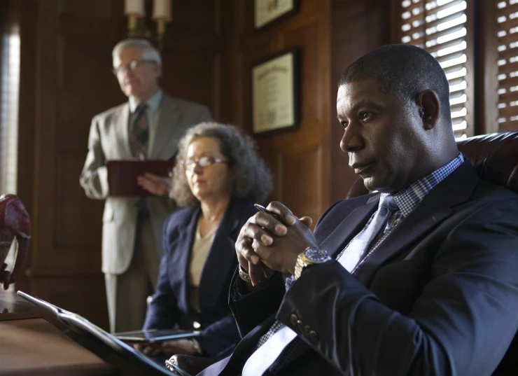 Уважаемые белые люди (2014) через торрент бесплатно Уважаемые белые люди (2014) фильм через торрент бесплатно