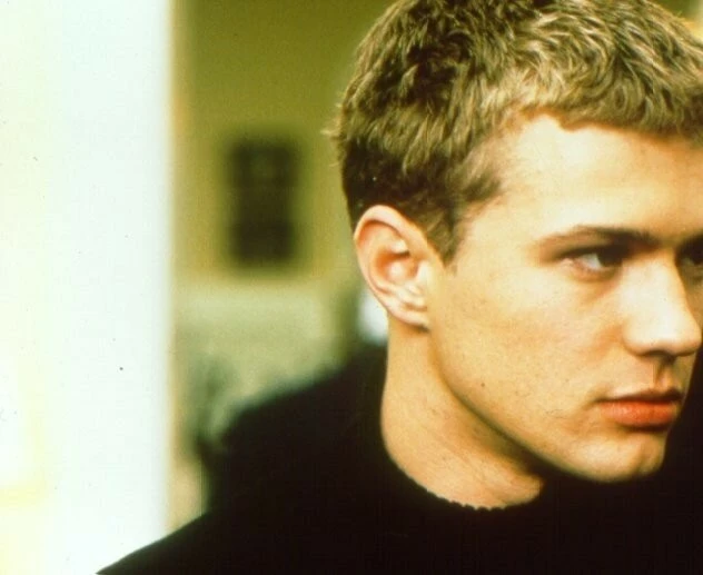 Свой парень (1999) через торрент бесплатно Свой парень (1999) фильм через торрент бесплатно