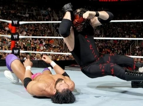 WWE Королевская битва (2013) через торрент скачать WWE Королевская битва (2013) фильм через торрент скачать