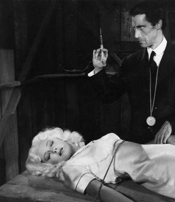 Призрак мумии (1944) через торрент скачать Призрак мумии (1944) фильм через торрент скачать