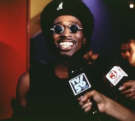 Глупый (1999) через торрент скачать Глупый (1999) фильм через торрент скачать