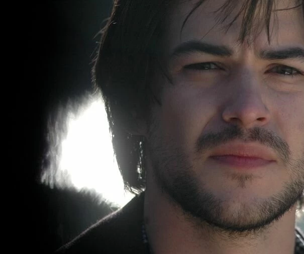 Не вызывающий подозрений (2010) через торрент бесплатно Не вызывающий подозрений (2010) фильм через торрент бесплатно