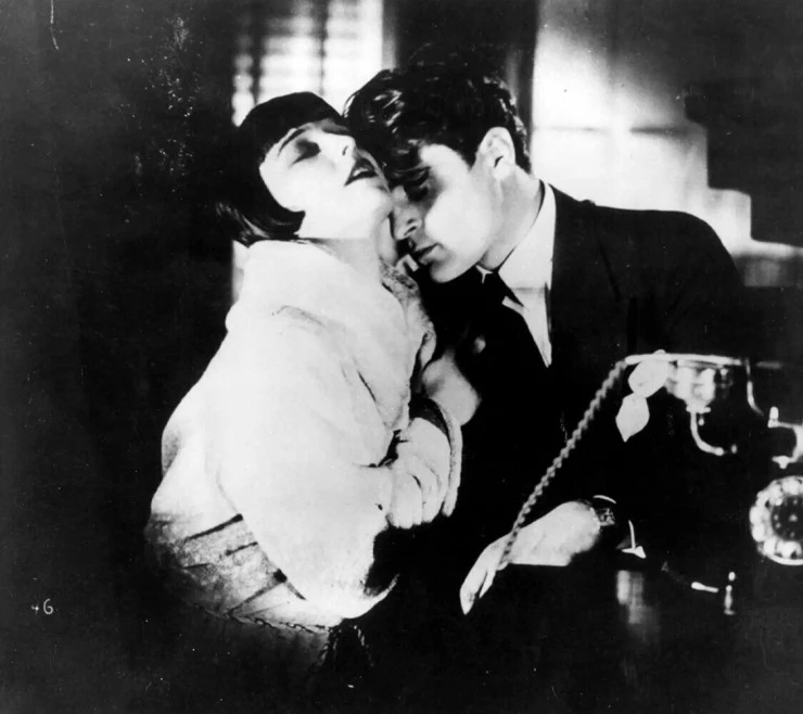 Ящик Пандоры (1929) через торрент скачать Ящик Пандоры (1929) фильм через торрент скачать