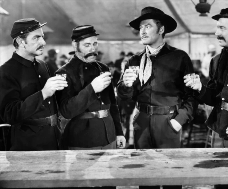 Серебряная река (1948) через торрент бесплатно Серебряная река (1948) фильм через торрент бесплатно