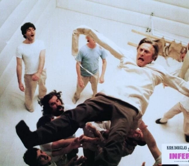 Холокост 2000 (1977) через торрент бесплатно Холокост 2000 (1977) фильм через торрент бесплатно