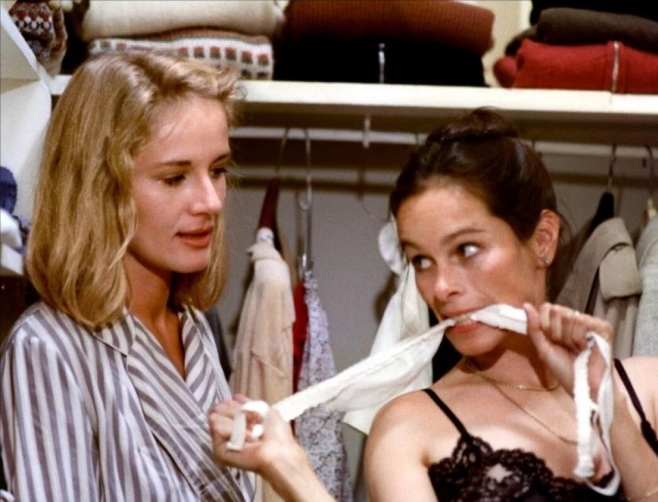 Путешествие тайком (1979) через торрент скачать Путешествие тайком (1979) фильм через торрент скачать