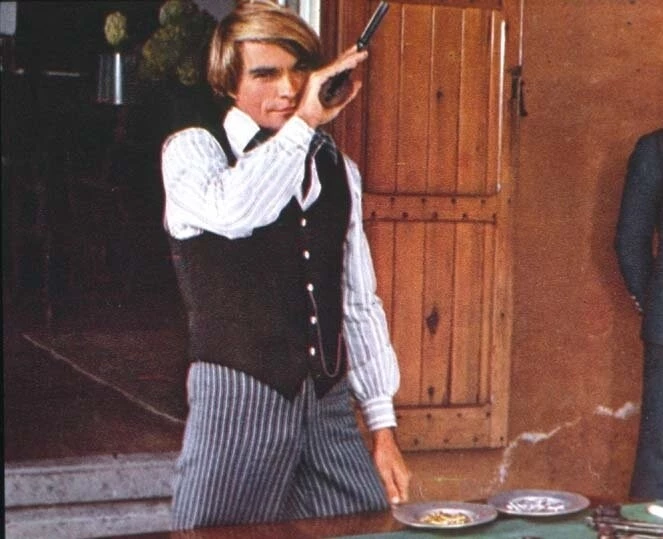 Последний раунд (1976) через торрент скачать Последний раунд (1976) фильм через торрент скачать