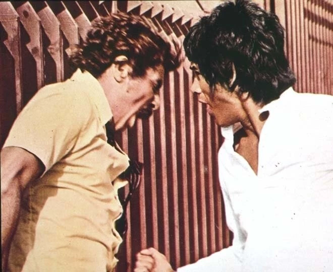 Последний раунд (1976) через торрент бесплатно Последний раунд (1976) фильм через торрент бесплатно