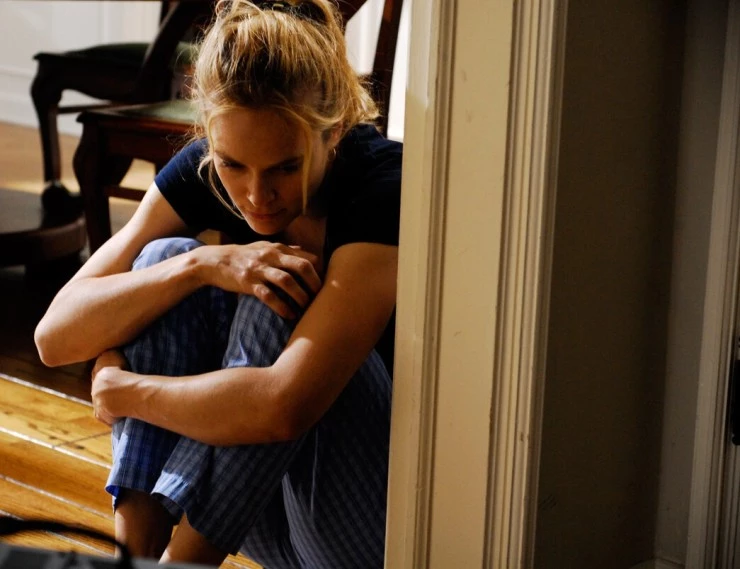 Дом на продажу (2010) через торрент скачать Дом на продажу (2010) фильм через торрент скачать