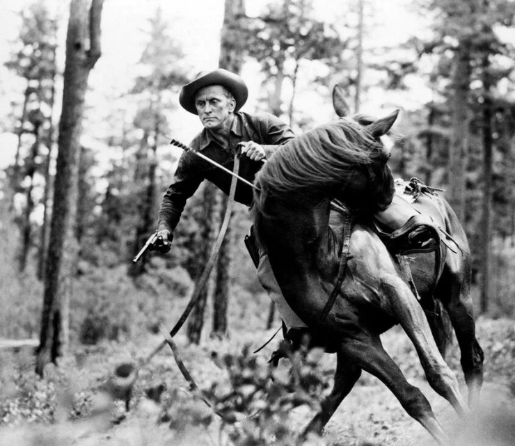 Индейский воин (1955) в хорошем качестве через торрент Индейский воин (1955) фильм в хорошем качестве через торрент