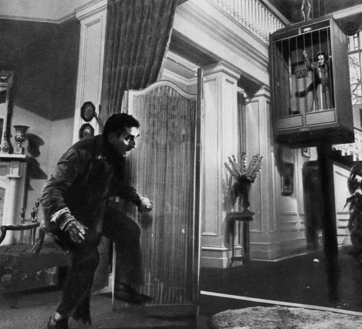 Женщина в клетке (1964) через торрент бесплатно Женщина в клетке (1964) фильм через торрент бесплатно