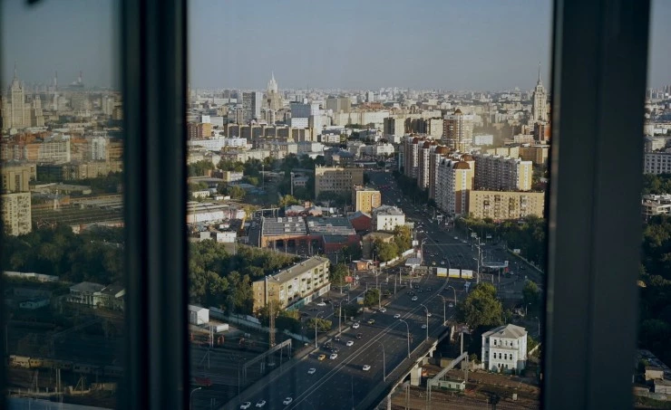 Вот здесь я и живу (2019) через торрент скачать Вот здесь я и живу (2019) фильм через торрент скачать