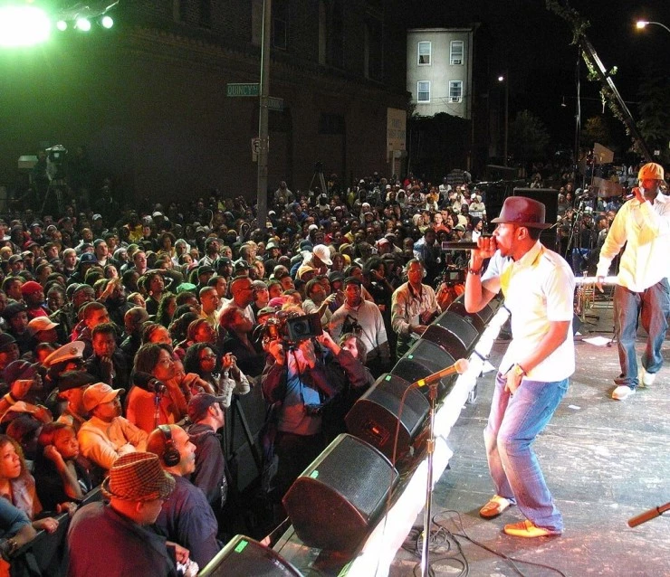 Блок Пати (2005) в хорошем качестве через торрент Блок Пати (2005) фильм в хорошем качестве через торрент