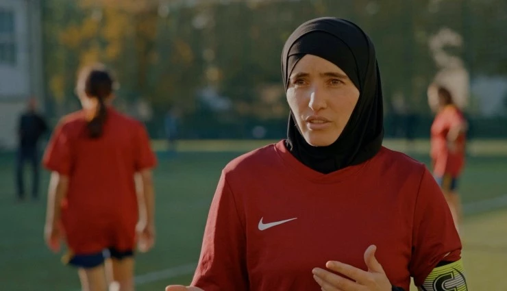 Бей первой! (2023) в хорошем качестве через торрент Бей первой! (2023) фильм в хорошем качестве через торрент