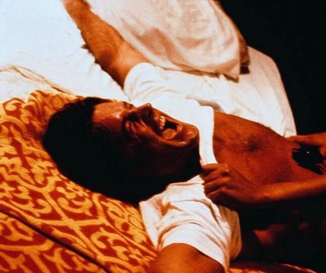 Гробница (1986) в хорошем качестве через торрент Гробница (1986) фильм в хорошем качестве через торрент