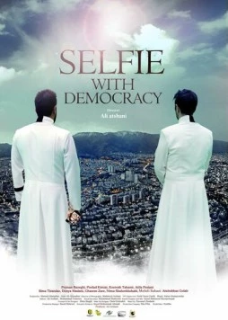 Селфи с демократией / Selfie with Democracy (2023) фильм скачать через торрент в хорошем качестве