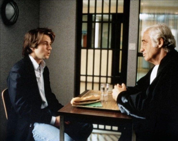 Неизвестный в доме (1992) в хорошем качестве через торрент Неизвестный в доме (1992) фильм в хорошем качестве через торрент