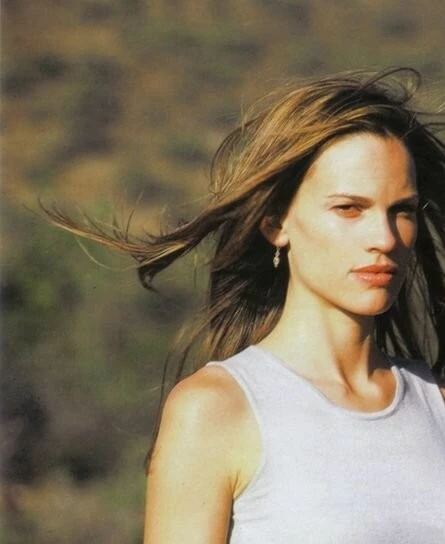 Красная пыль (2004) через торрент бесплатно Красная пыль (2004) фильм через торрент бесплатно