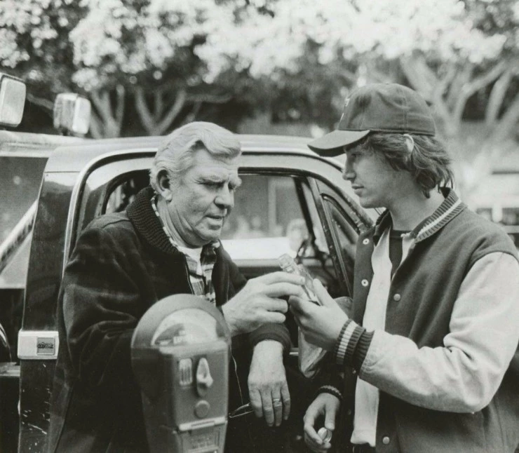 Под влиянием (1986) через торрент скачать Под влиянием (1986) фильм через торрент скачать