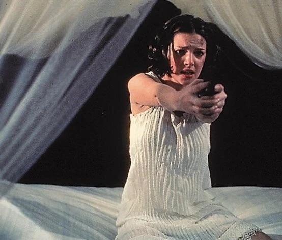 Тень во мраке (2003) через торрент скачать Тень во мраке (2003) фильм через торрент скачать