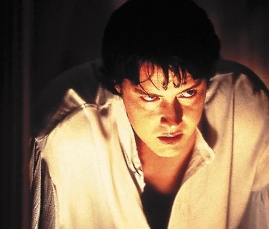 Тень во мраке (2003) в хорошем качестве через торрент Тень во мраке (2003) фильм в хорошем качестве через торрент