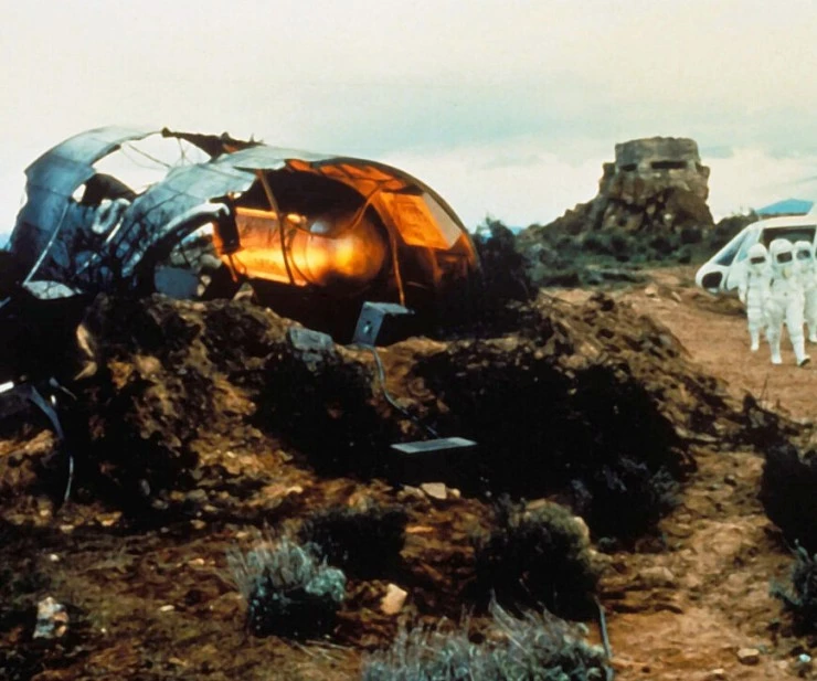 Извне (1986) в хорошем качестве через торрент Извне (1986) фильм в хорошем качестве через торрент