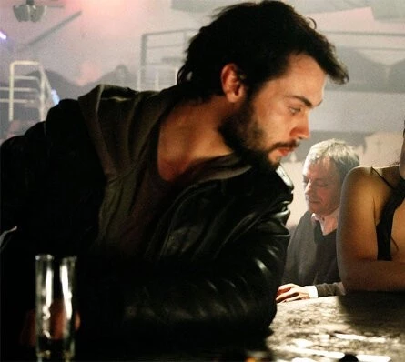 Добро пожаловать домой (2008) через торрент бесплатно Добро пожаловать домой (2008) фильм через торрент бесплатно