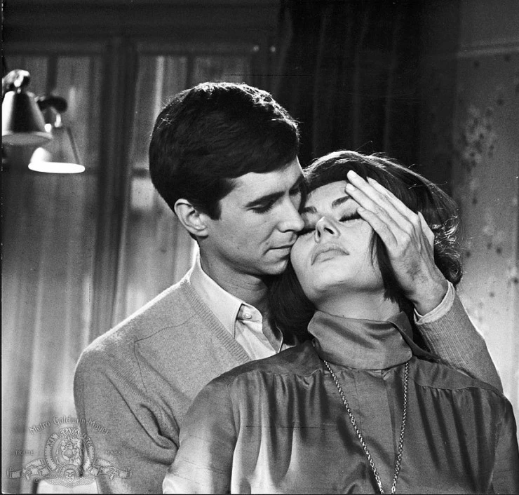 Пять миль до полуночи (1962) через торрент скачать Пять миль до полуночи (1962) фильм через торрент скачать