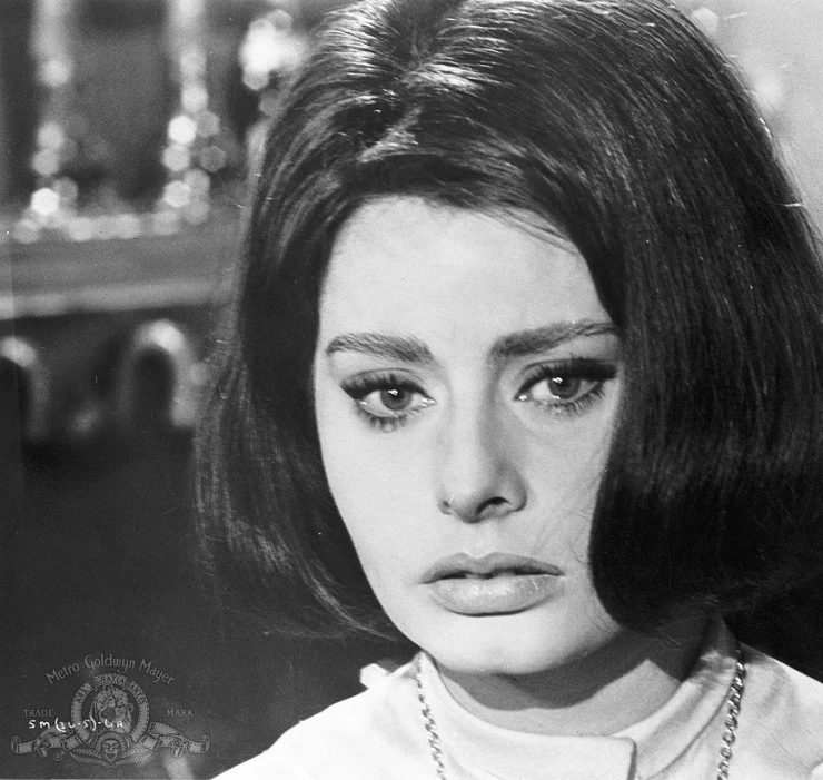 Пять миль до полуночи (1962) в хорошем качестве через торрент Пять миль до полуночи (1962) фильм в хорошем качестве через торрент