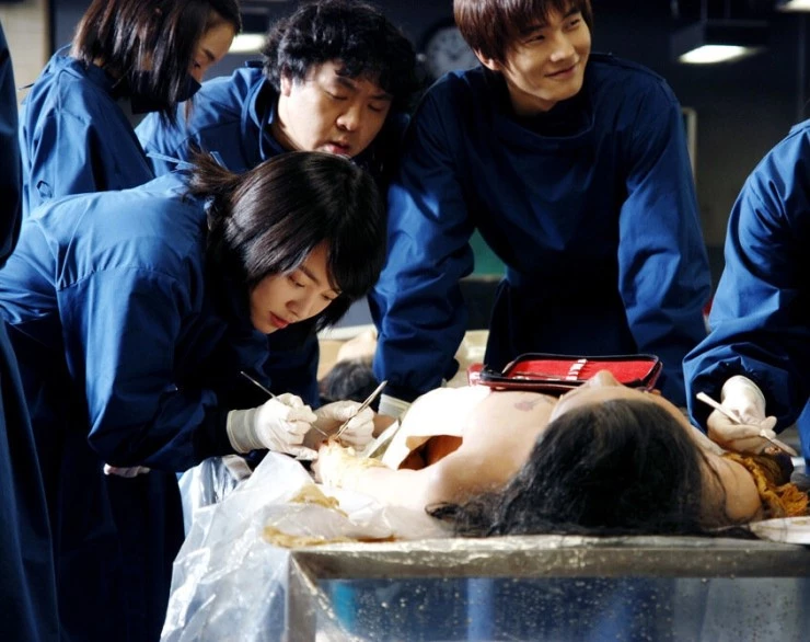 Труп (2007) в хорошем качестве через торрент Труп (2007) фильм в хорошем качестве через торрент