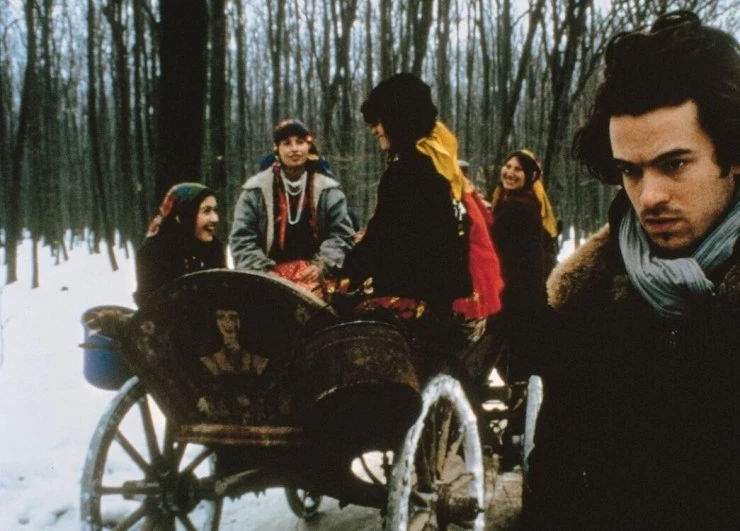 Странный чужак (1997) через торрент бесплатно Странный чужак (1997) фильм через торрент бесплатно