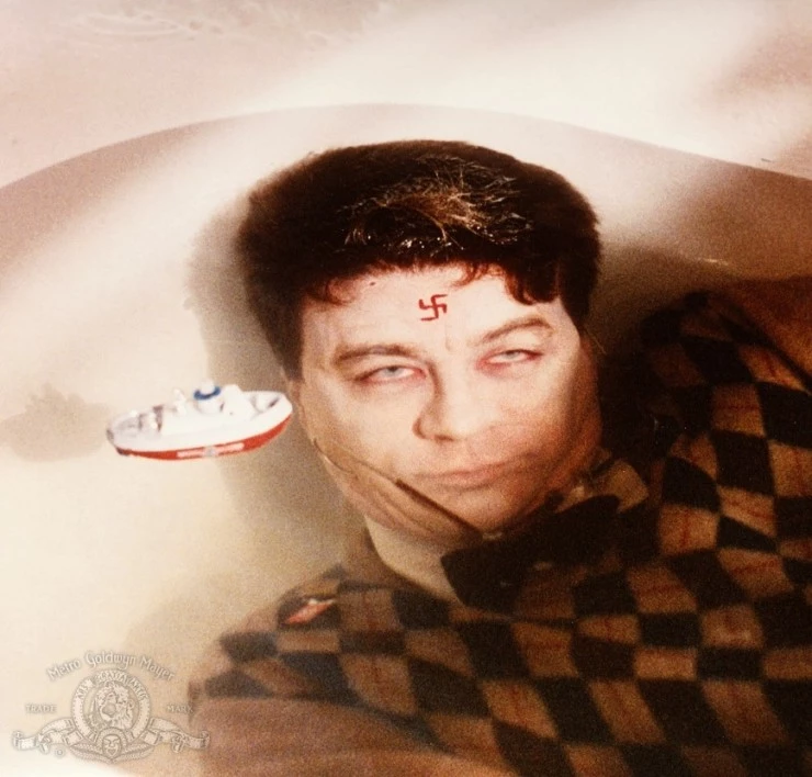 Затаившийся (1986) в хорошем качестве через торрент Затаившийся (1986) фильм в хорошем качестве через торрент