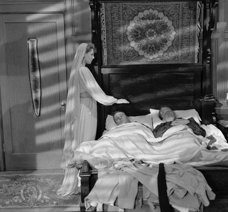 Король зомби (1941) через торрент бесплатно Король зомби (1941) фильм через торрент бесплатно