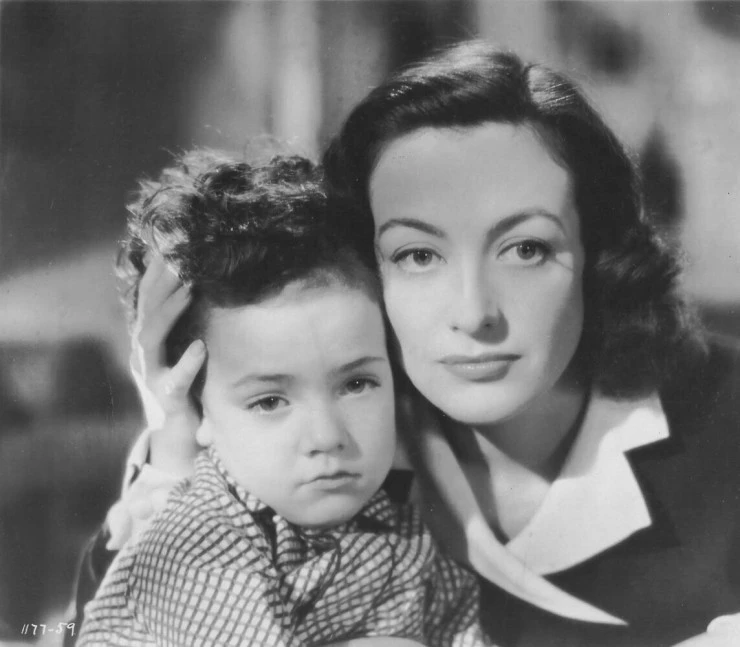 Лицо женщины (1941) через торрент бесплатно Лицо женщины (1941) фильм через торрент бесплатно