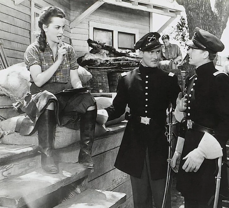 Дорога на Санта-Фе (1940) через торрент бесплатно Дорога на Санта-Фе (1940) фильм через торрент бесплатно