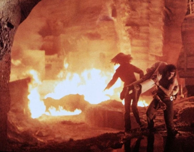 Ночное крыло (1979) в хорошем качестве через торрент Ночное крыло (1979) фильм в хорошем качестве через торрент