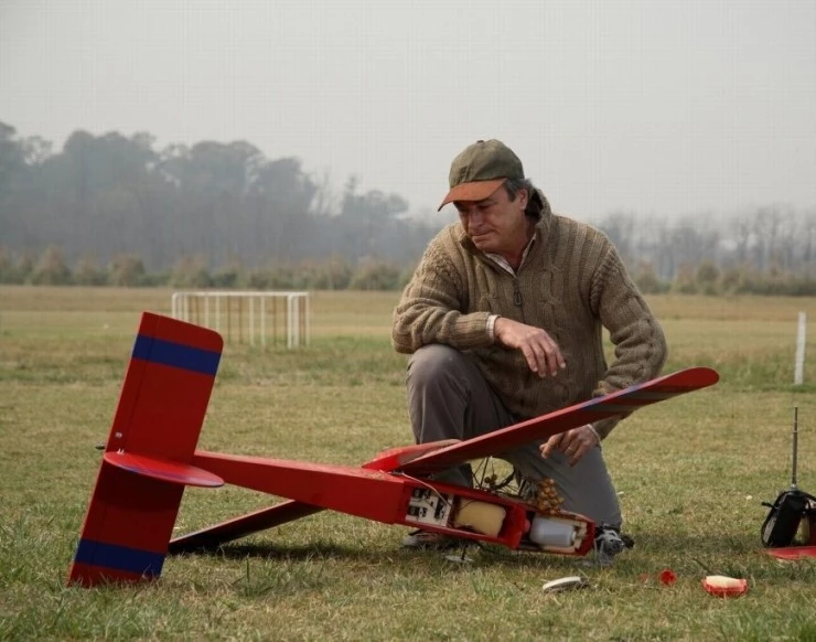 Опустевшее гнездо (2008) через торрент бесплатно Опустевшее гнездо (2008) фильм через торрент бесплатно