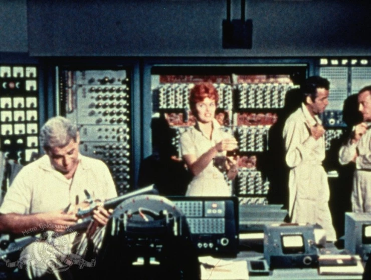 Грозная красная планета (1959) через торрент скачать Грозная красная планета (1959) фильм через торрент скачать