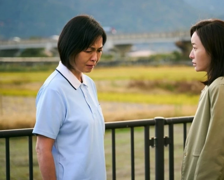 Женщины у озера (2024) через торрент скачать Женщины у озера (2024) фильм через торрент скачать