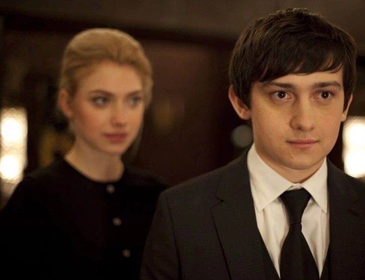 Кто получит бриллиант? (2012) через торрент скачать Кто получит бриллиант? (2012) фильм через торрент скачать