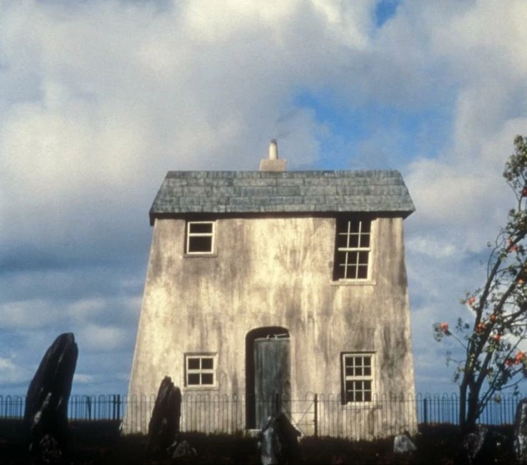 Бумажный дом (1988) через торрент скачать Бумажный дом (1988) фильм через торрент скачать